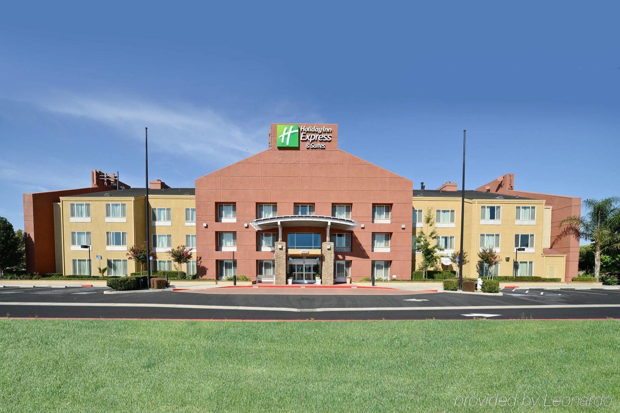 Holiday Inn Express Elk Grove West I-5 By Ihg Exterior foto